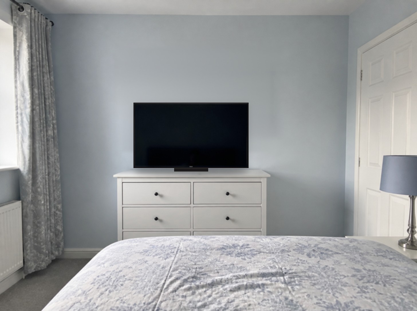 Before: 43in · bedroom · fixed bracket